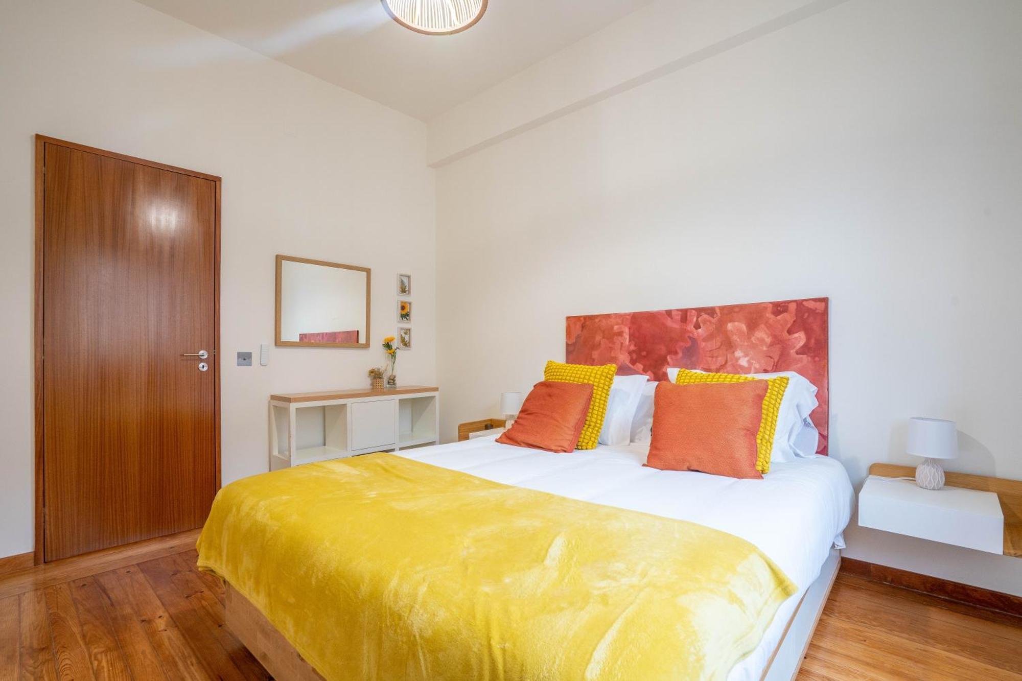 Appartamento Sublime Downtown Retreat By Elsa OOporto Esterno foto