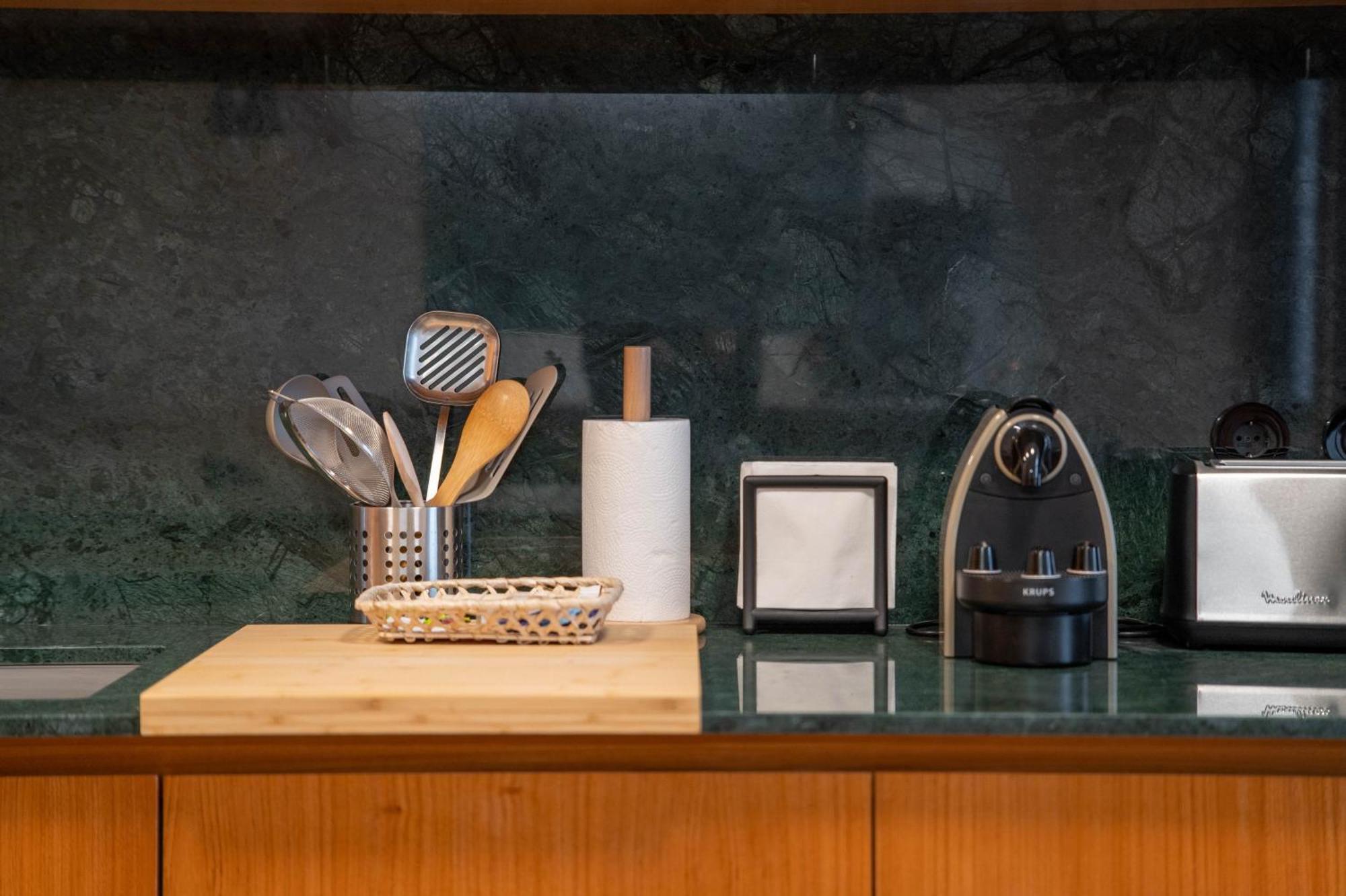 Appartamento Sublime Downtown Retreat By Elsa OOporto Esterno foto