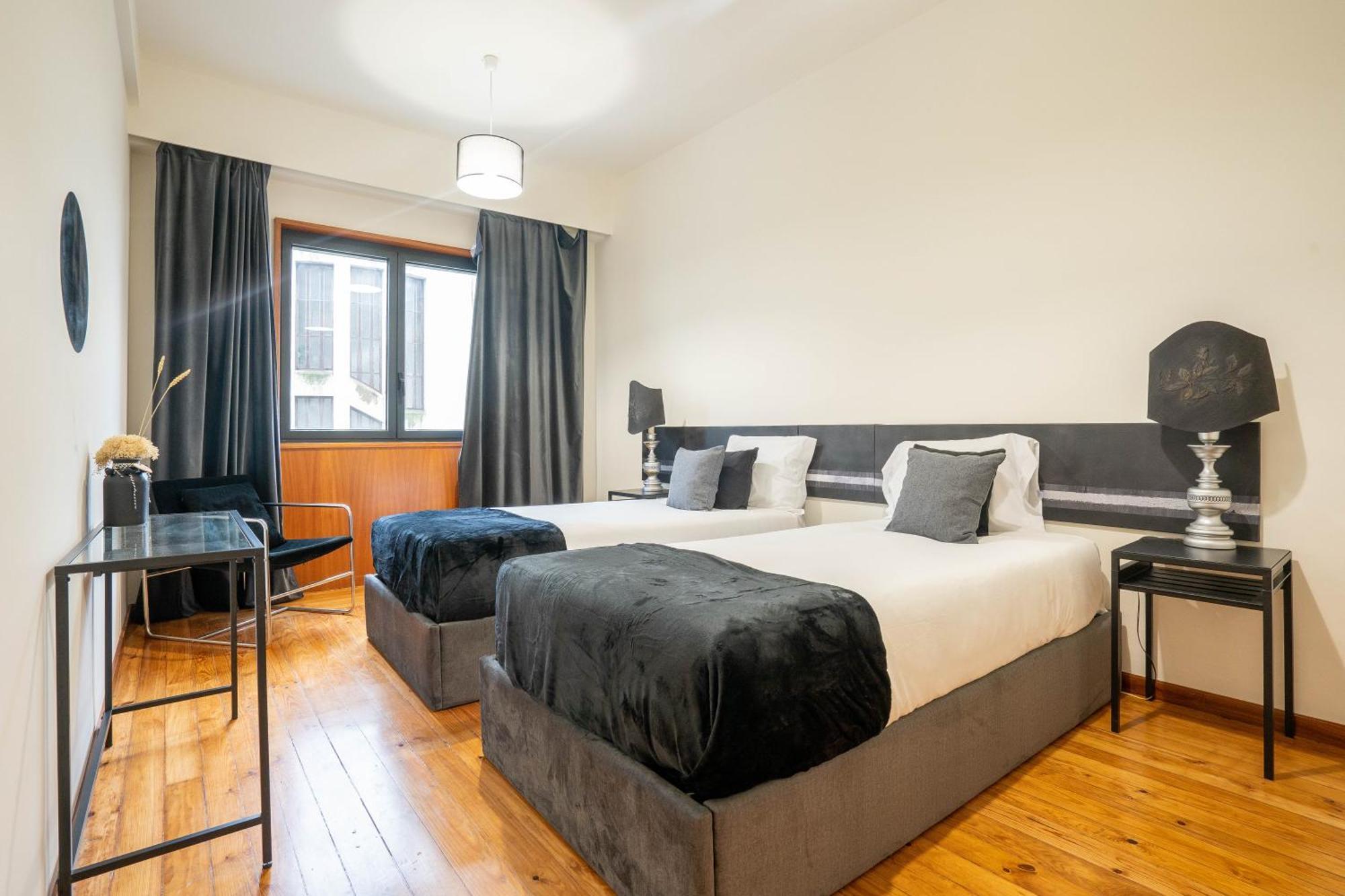 Appartamento Sublime Downtown Retreat By Elsa OOporto Esterno foto