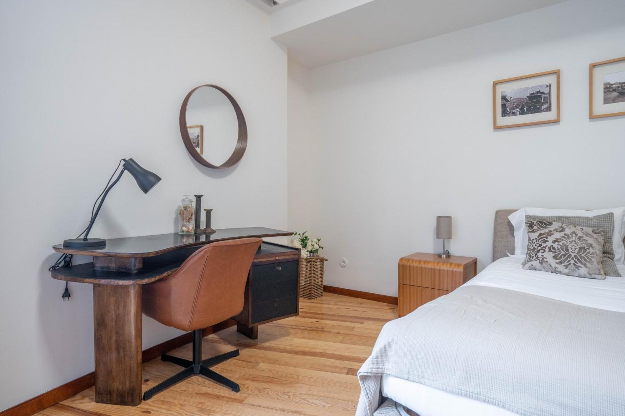 Appartamento Sublime Downtown Retreat By Elsa OOporto Esterno foto
