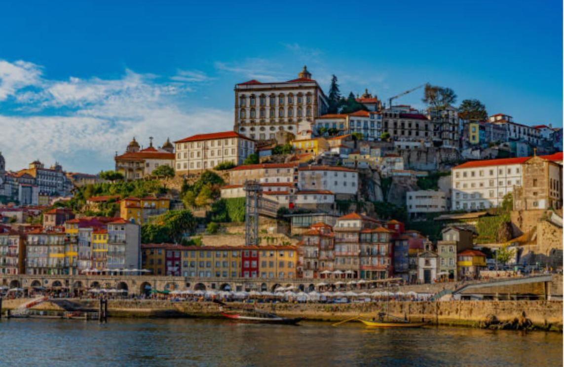 Appartamento Sublime Downtown Retreat By Elsa OOporto Esterno foto
